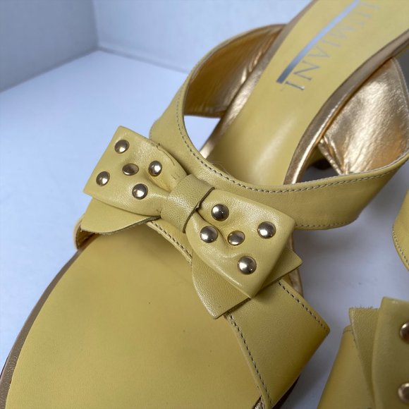 Lumiani Leather Yellow Wedge 4" High Heels Size 40 - Picture 3 of 5